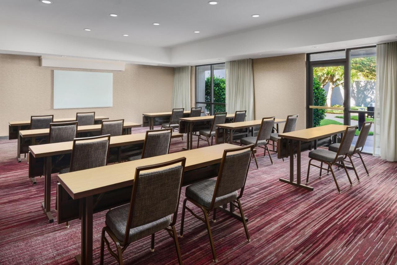 Courtyard By Marriott Dallas Lewisville Eksteriør billede