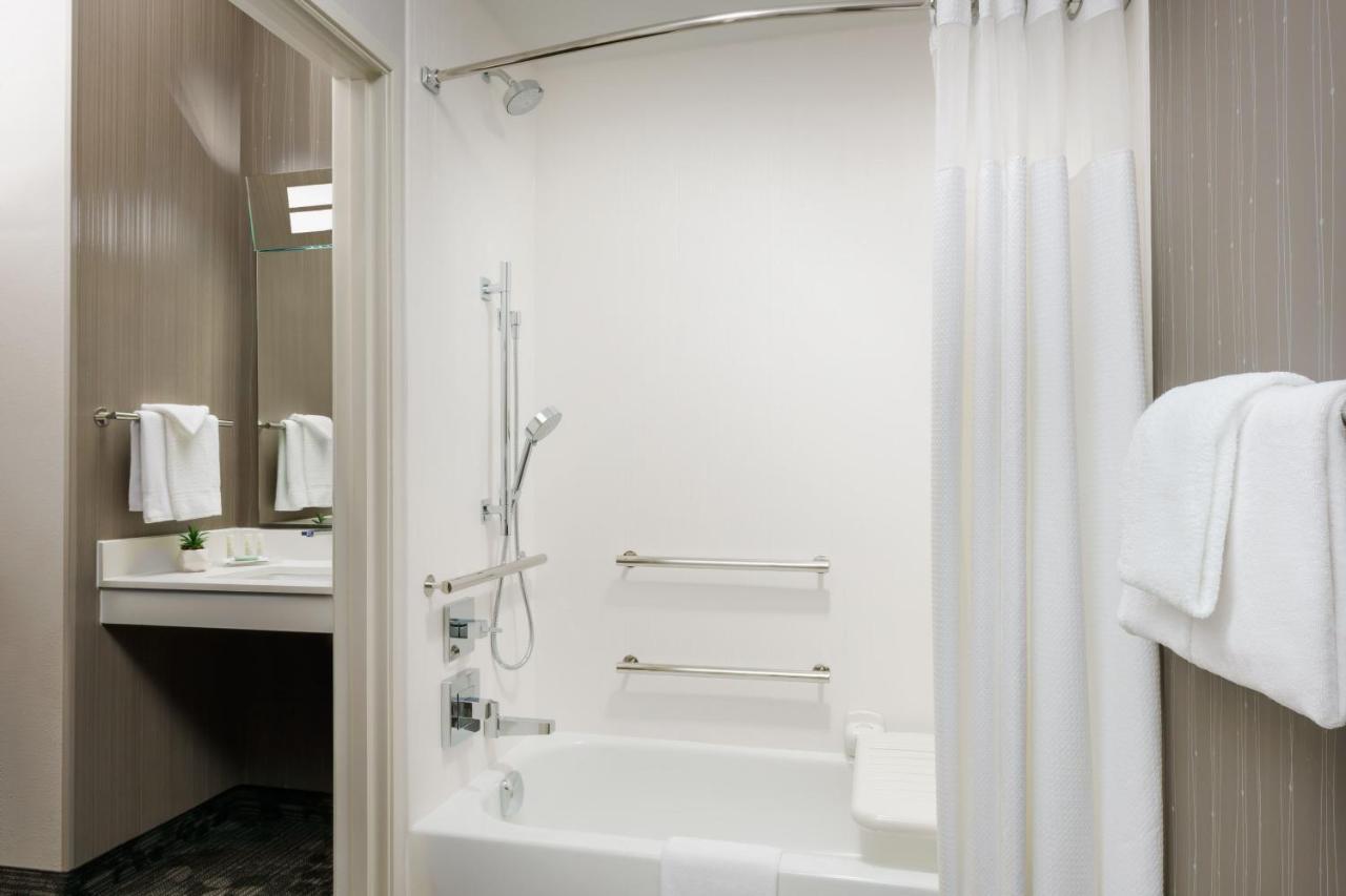 Courtyard By Marriott Dallas Lewisville Eksteriør billede