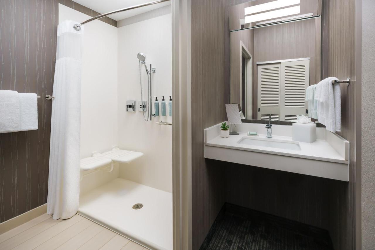 Courtyard By Marriott Dallas Lewisville Eksteriør billede