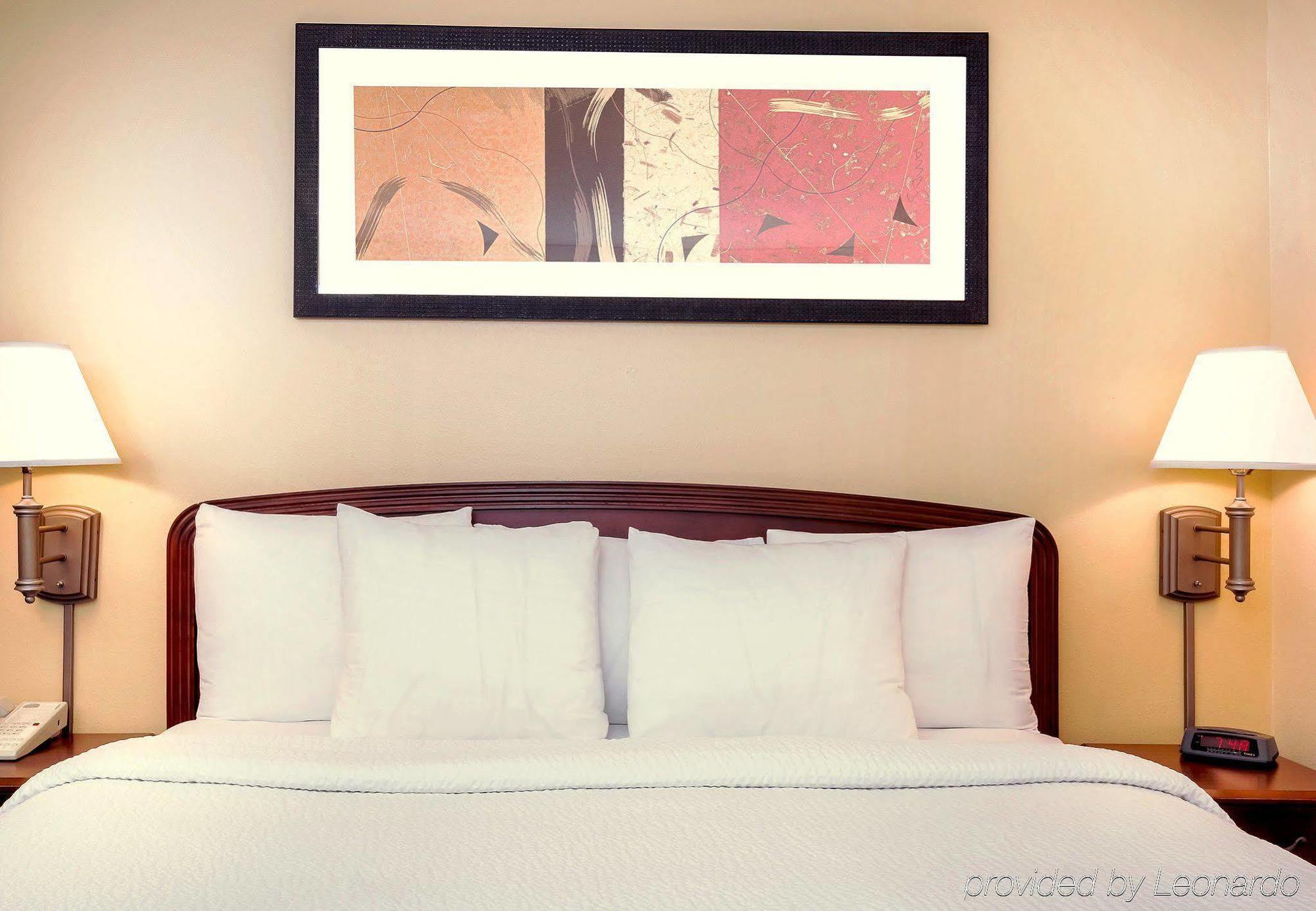 Courtyard By Marriott Dallas Lewisville Eksteriør billede